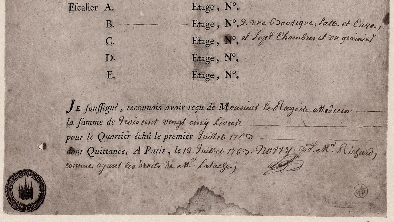 Quittance de loyer imprimée du dix-huitième siècle, avec ses lignes d'escalier et d'étage, complétée à la plume et signée en bas.
