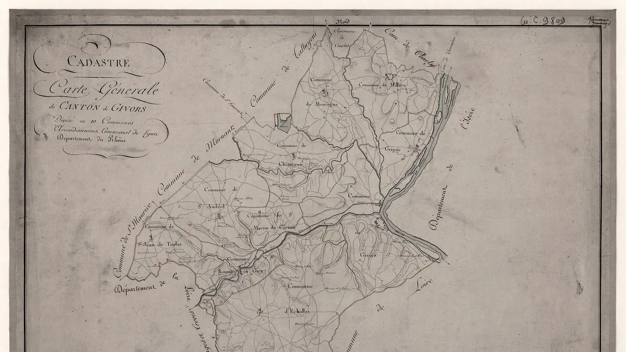 Ancienne carte cadastrale manuscrite du canton de Givors, où des traits fins séparent dix communes de part et d'autre du Rhône.